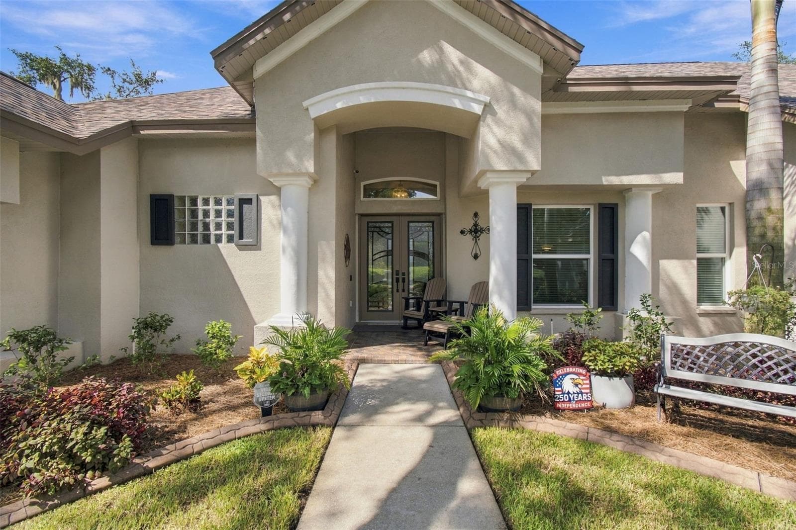 Front Porch - 5105 SYLVAN OAKS DR, VALRICO