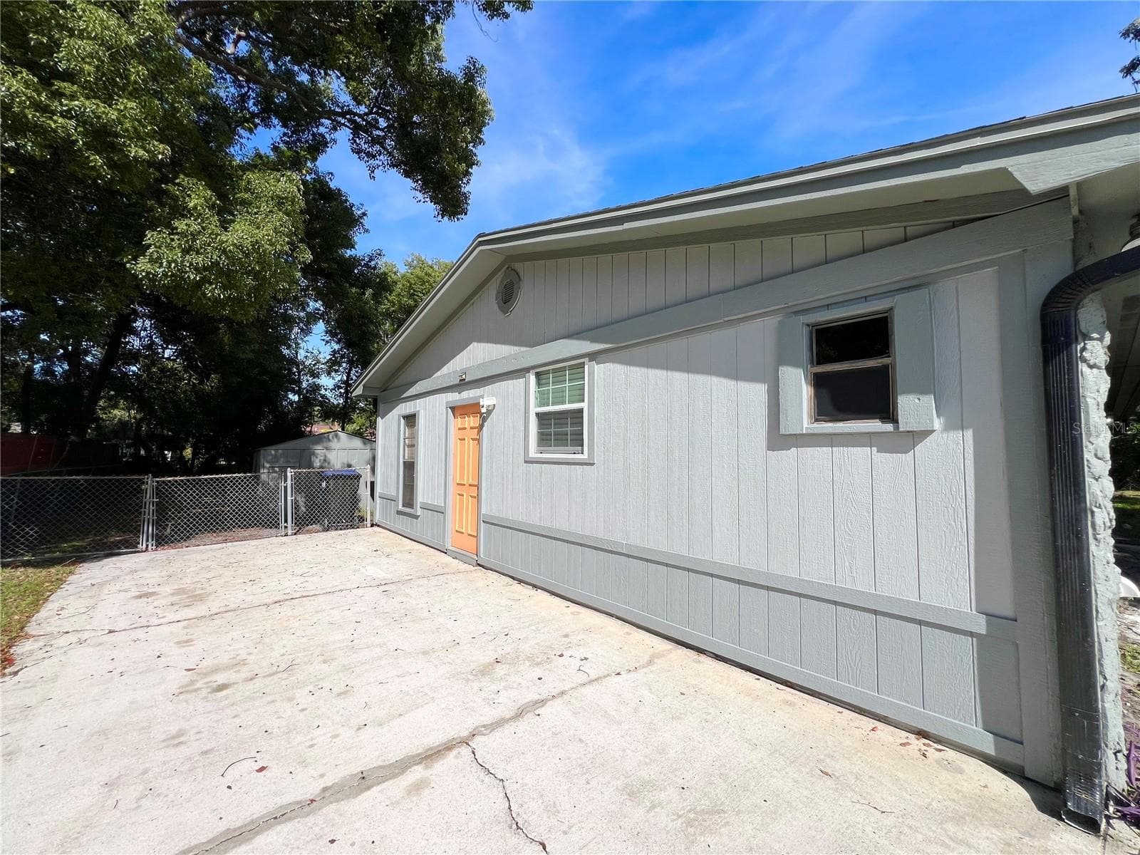 Single Family Residence at 7925 NAPOLEON ST, ORLANDO, photo 8 of 93
