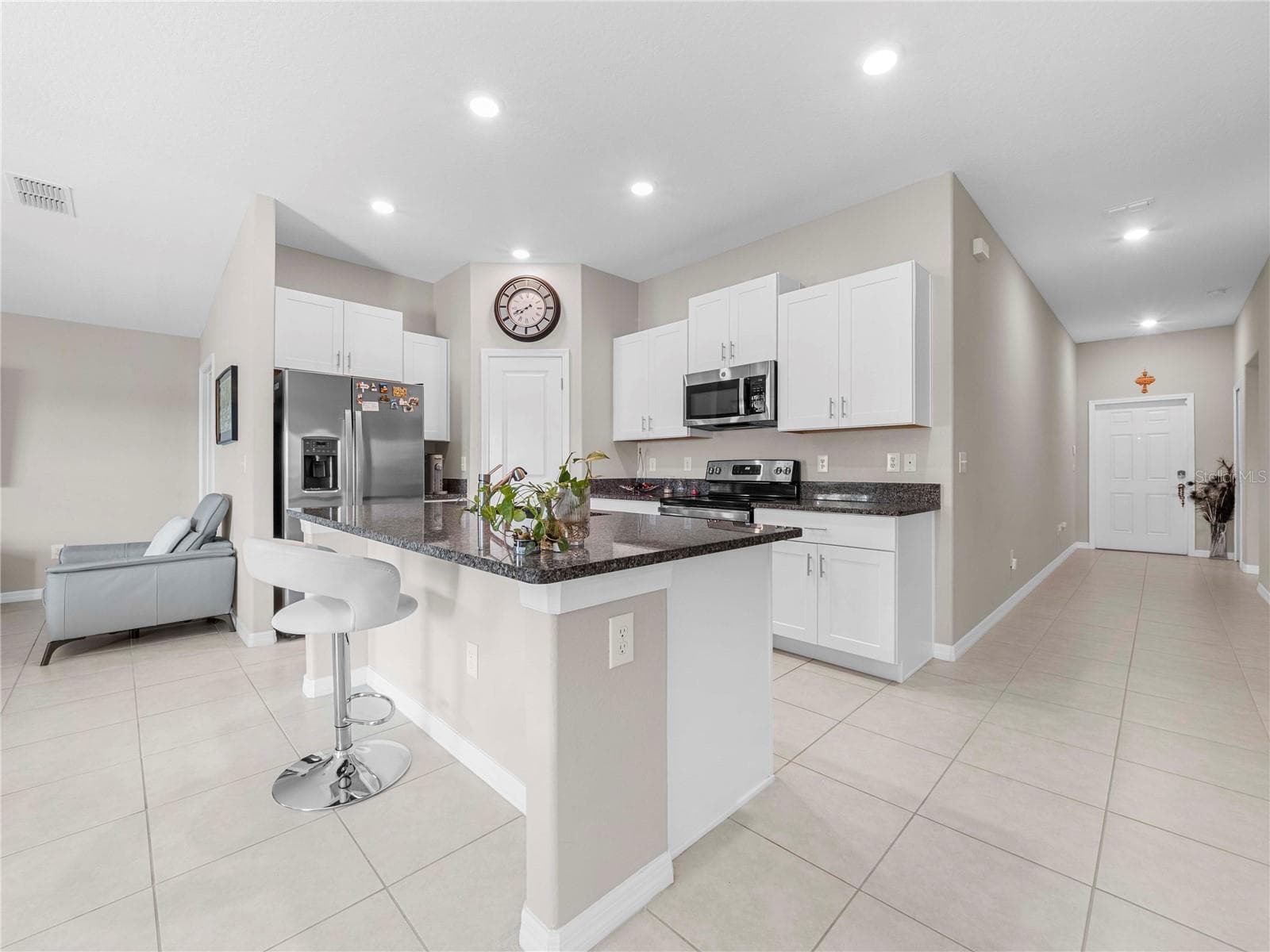 Single Family Residence at 15436 MILLER CREEK DR, SUN CITY CENTER, photo 6 of 54