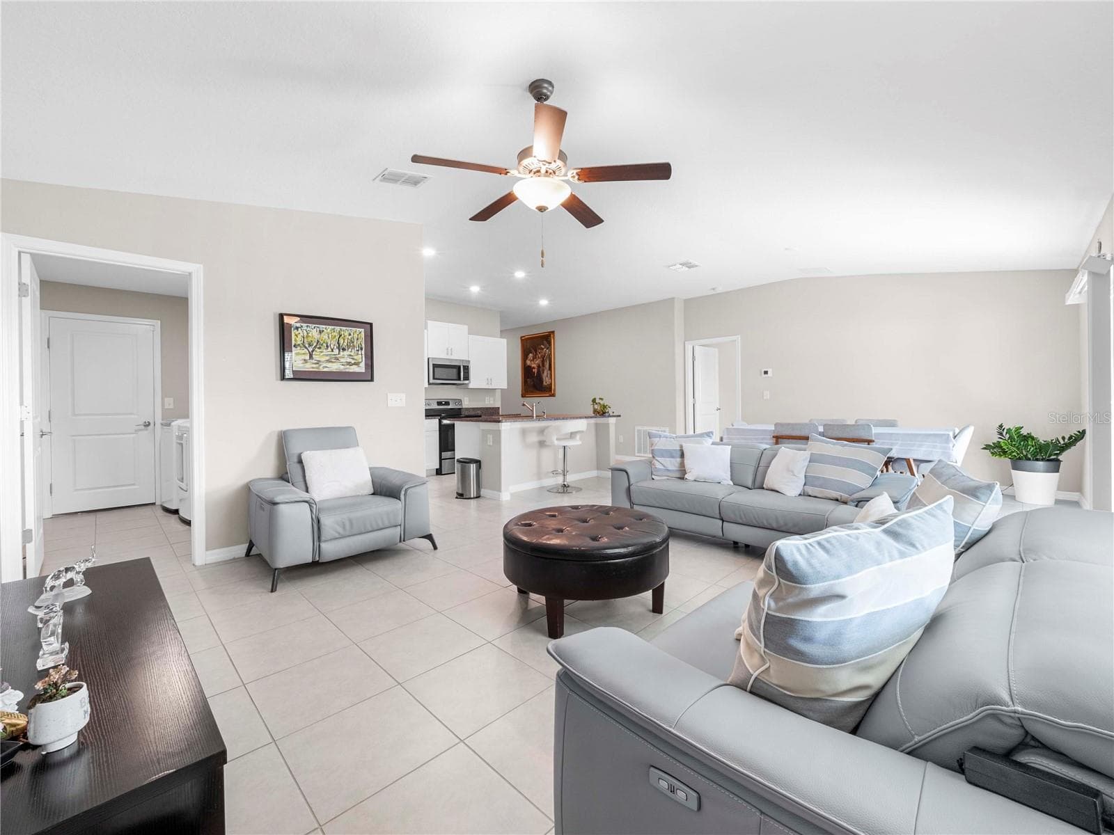 Single Family Residence at 15436 MILLER CREEK DR, SUN CITY CENTER, photo 15 of 54