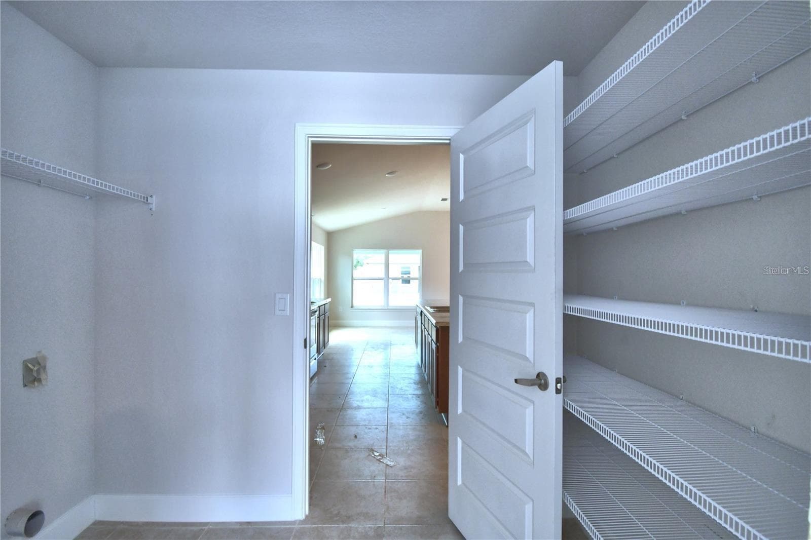 Single Family Residence at 910 SOFIA LN, DAVENPORT, photo 11 of 19