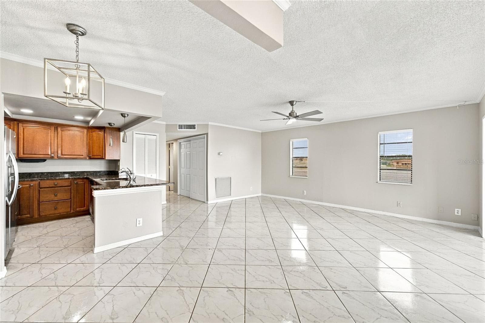 Condominium at 10142 SEMINOLE ISLAND DR, LARGO, photo 17 of 50