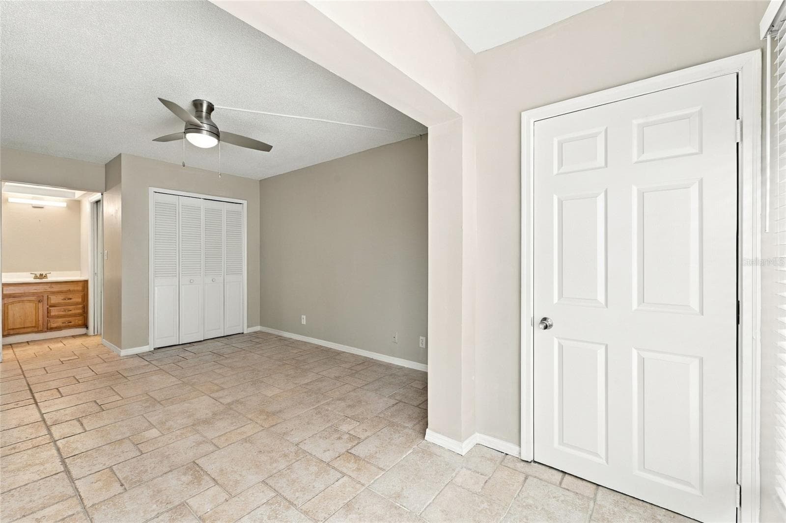 Condominium at 10142 SEMINOLE ISLAND DR, LARGO, photo 35 of 50