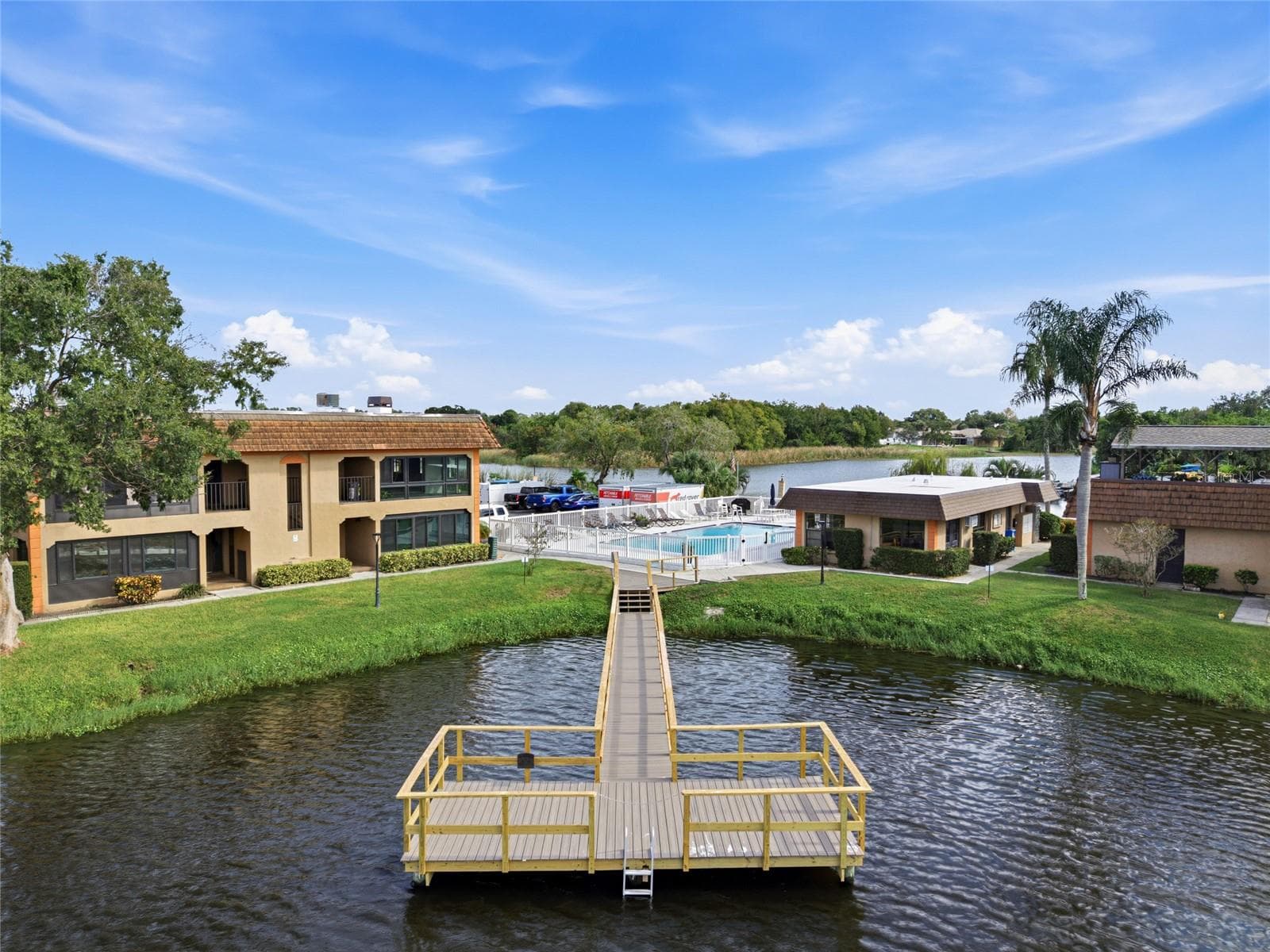 Condominium at 10142 SEMINOLE ISLAND DR, LARGO, photo 47 of 50