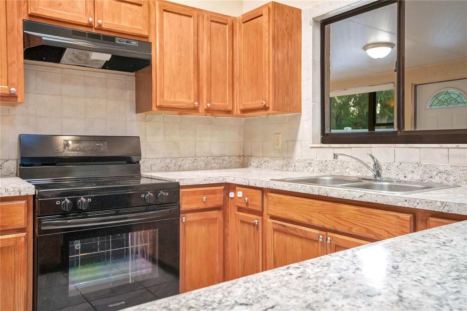 Single Family Residence at 8422 MARGARITA DR, ORLANDO, photo 15 of 47