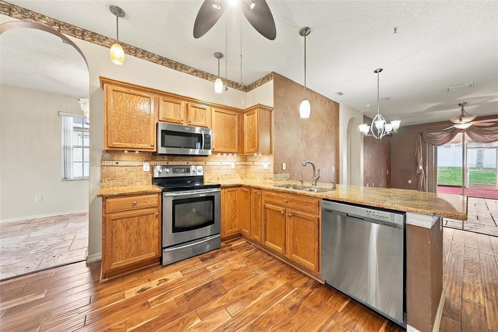 Single Family Residence at 4421 TARKINGTON DR, LAND O LAKES, photo 13 of 34