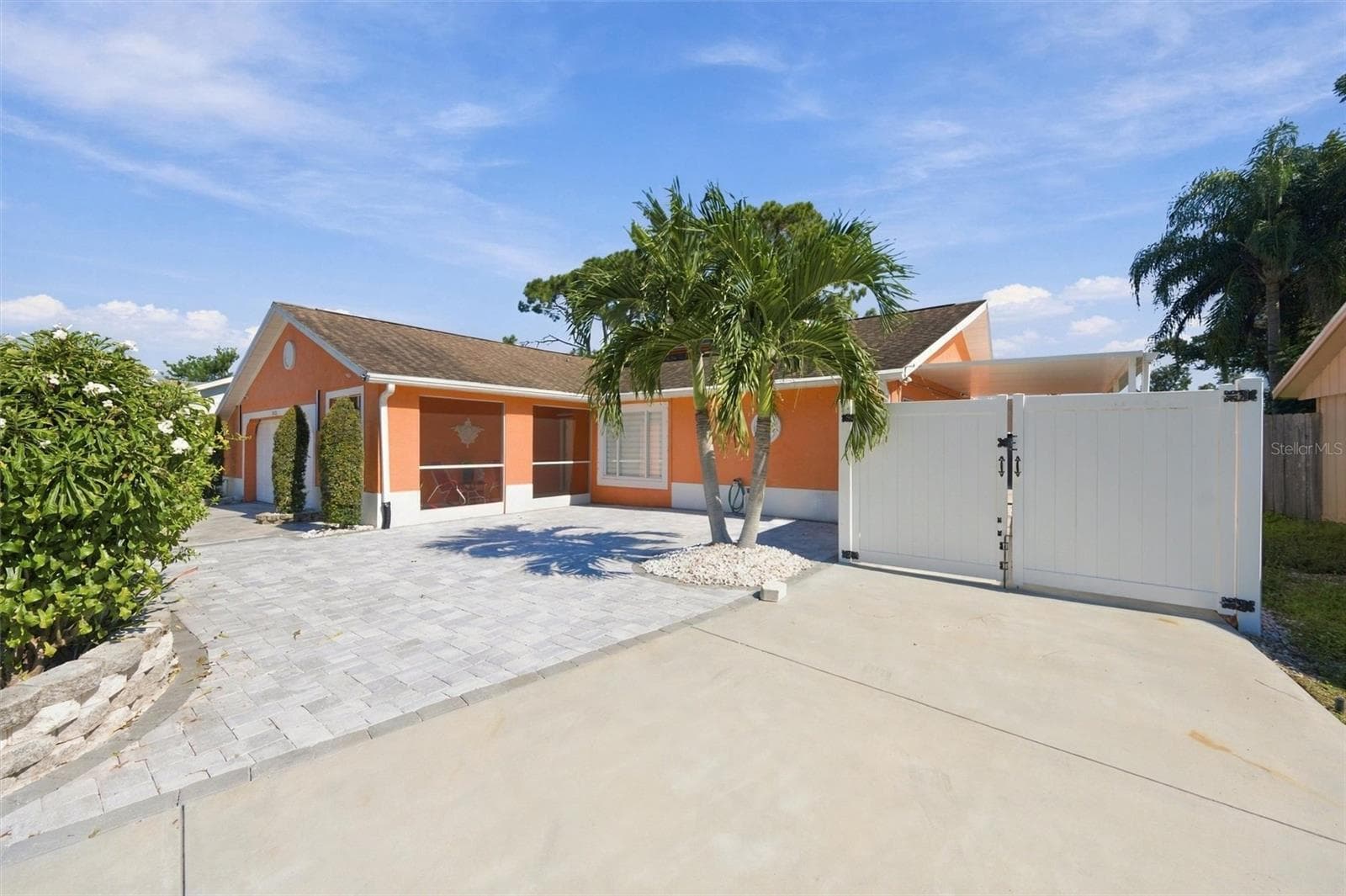 Single Family Residence at 6625 MAUNA LOA BLVD, SARASOTA, photo 2 of 47