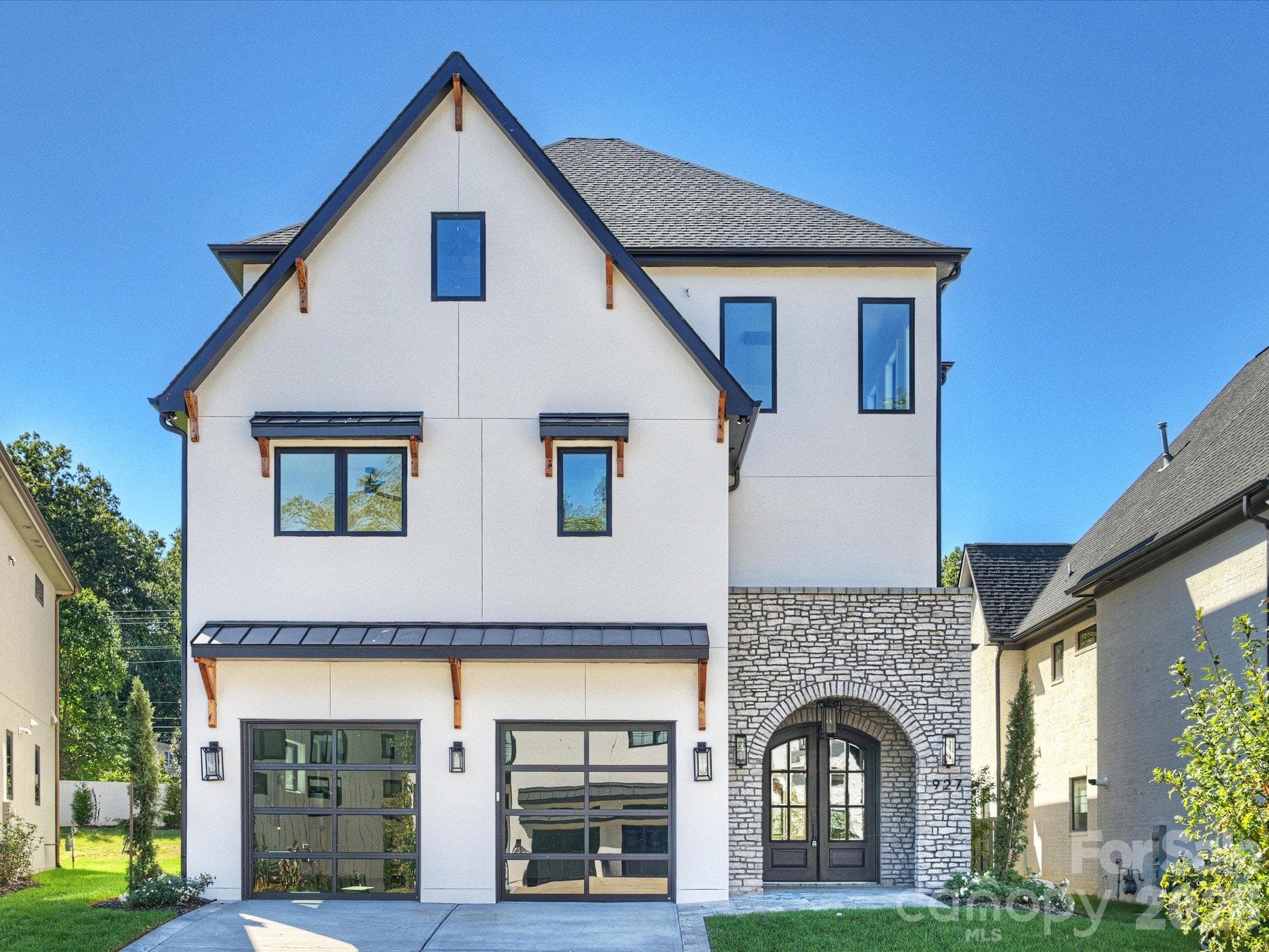 Single Family Residence at 927 Laurel Creek Lane, Charlotte, photo 2 of 51