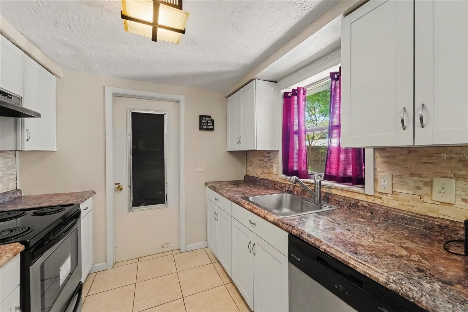 Single Family Residence at 5145 MANOR DR, NEW PORT RICHEY, photo 10 of 19