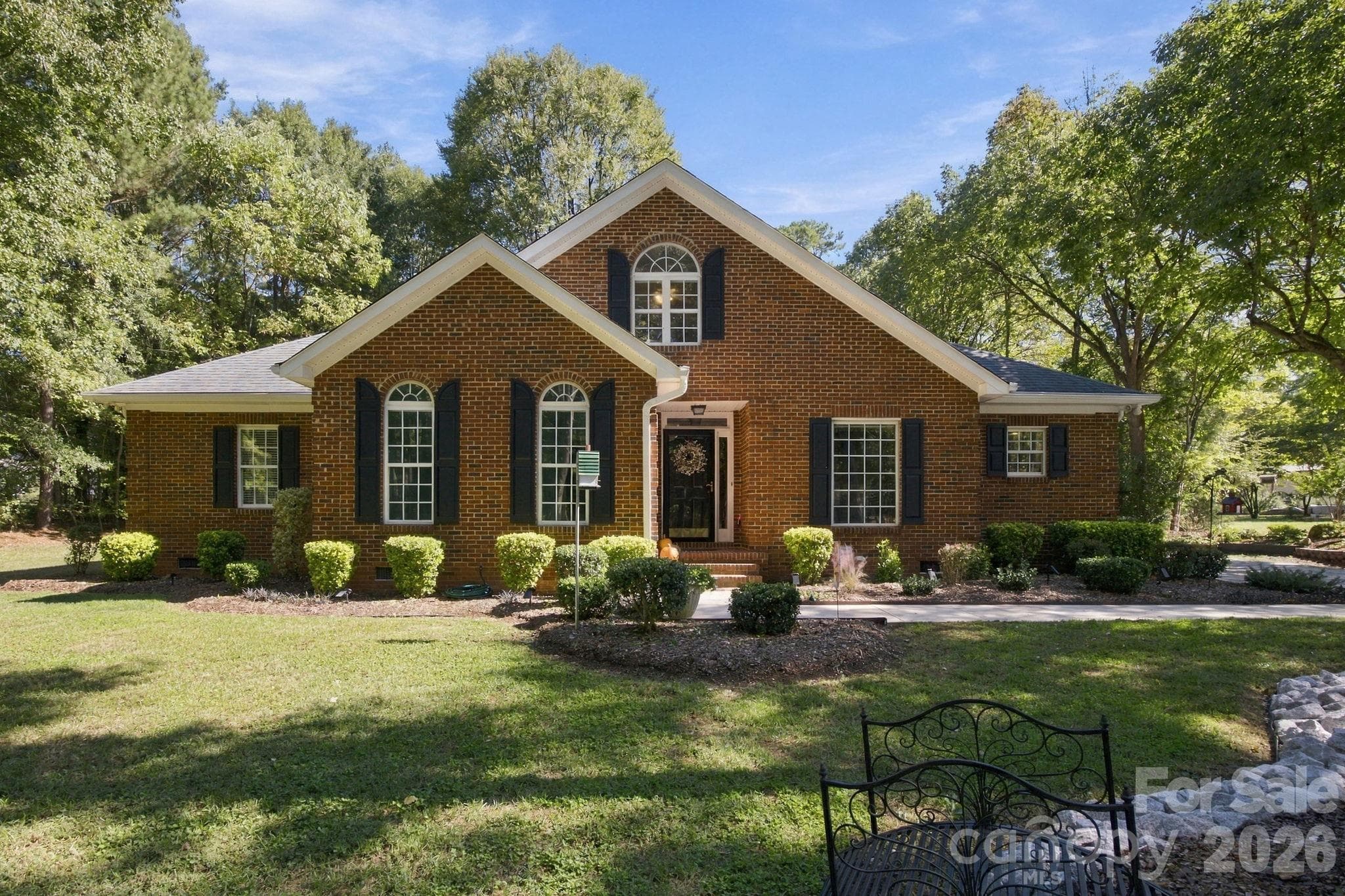 Single Family Residence at 6611 Providence Road S, Waxhaw, photo 2 of 47