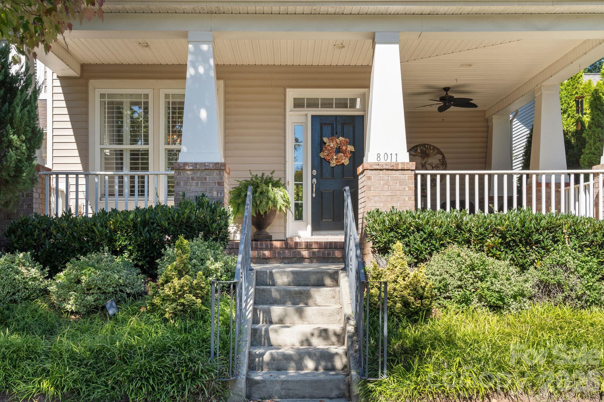 Single Family Residence at 8011 Cottsbrooke Drive, Huntersville, photo 6 of 48