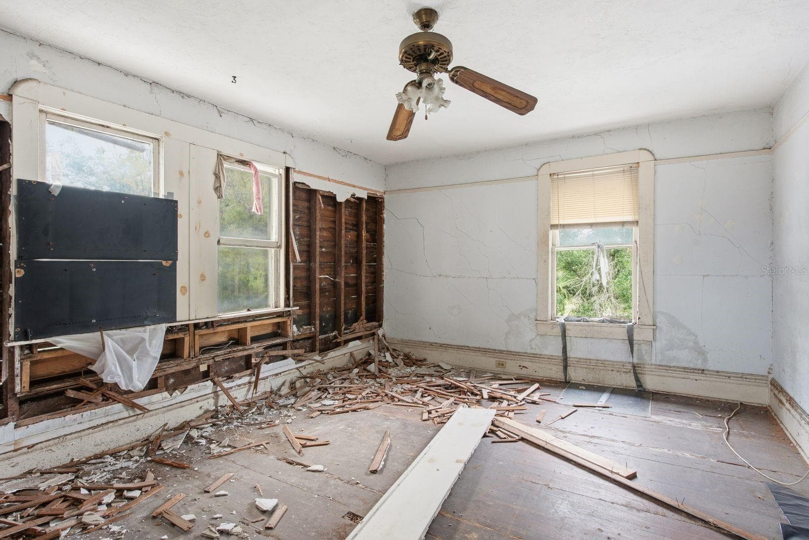 Single Family Residence at 226 N GROSSE AVE, TARPON SPRINGS, photo 14 of 43