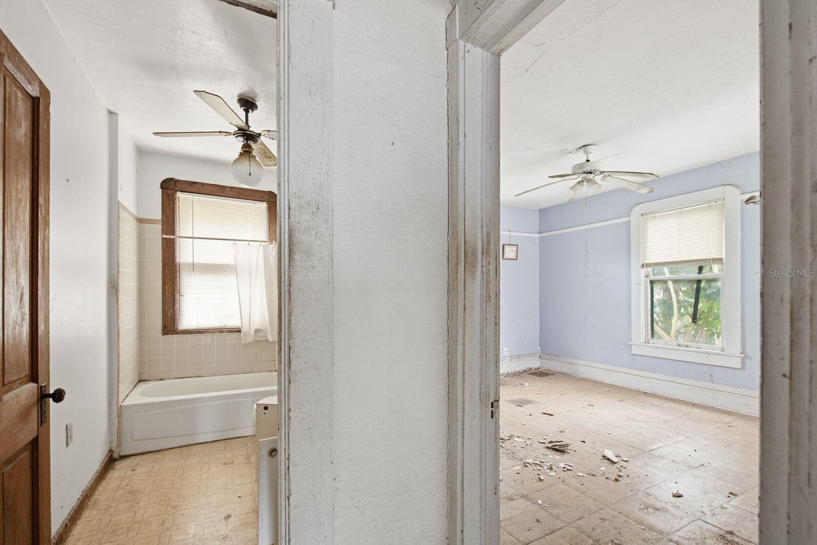 Single Family Residence at 226 N GROSSE AVE, TARPON SPRINGS, photo 17 of 43