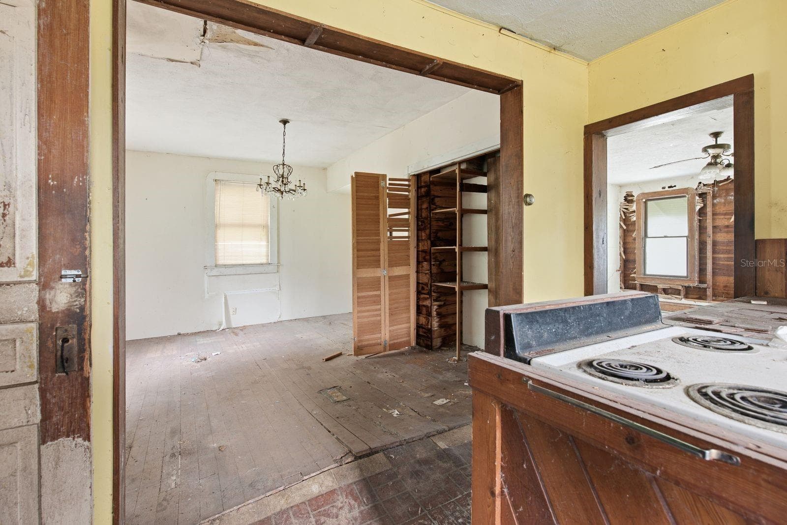 Single Family Residence at 226 N GROSSE AVE, TARPON SPRINGS, photo 32 of 43