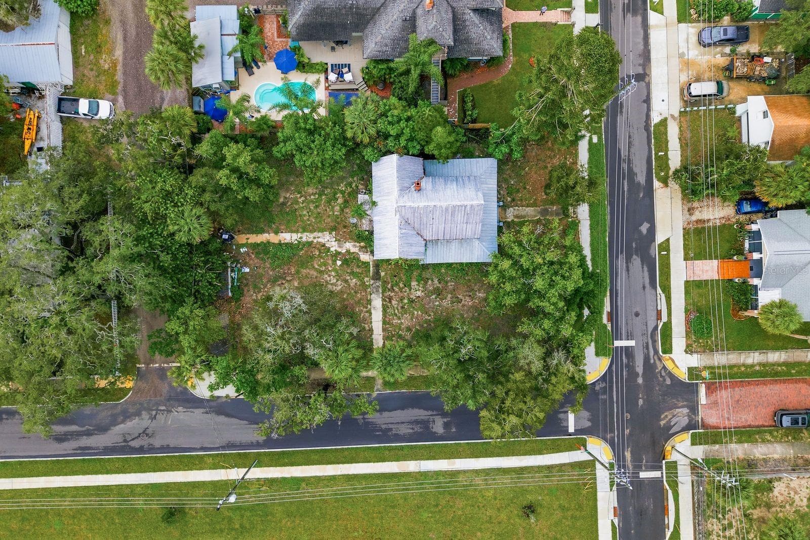 Single Family Residence at 226 N GROSSE AVE, TARPON SPRINGS, photo 40 of 43