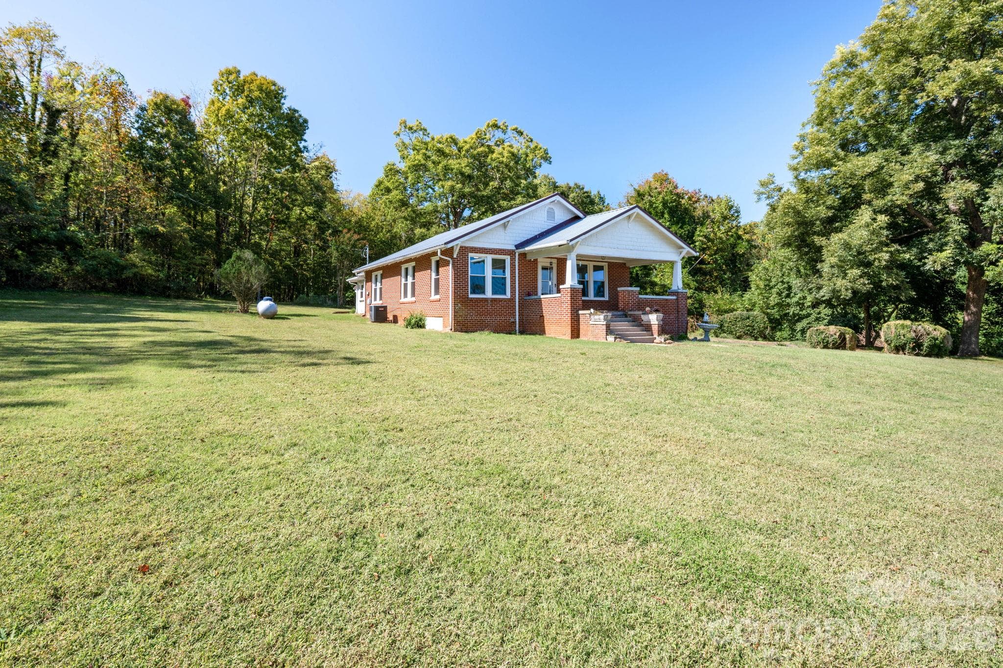 Single Family Residence at 2401 NC 181 Highway, Morganton, photo 30 of 30