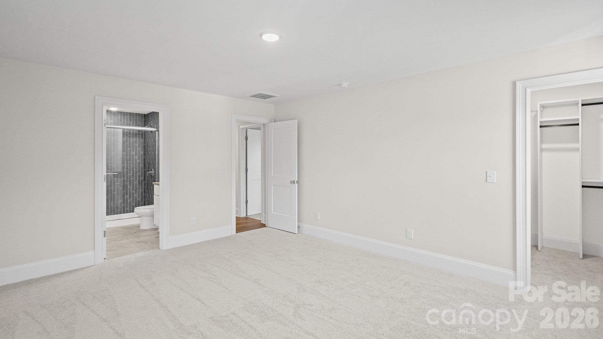 upstairs teen suite - 6918 Alexander Road, Charlotte