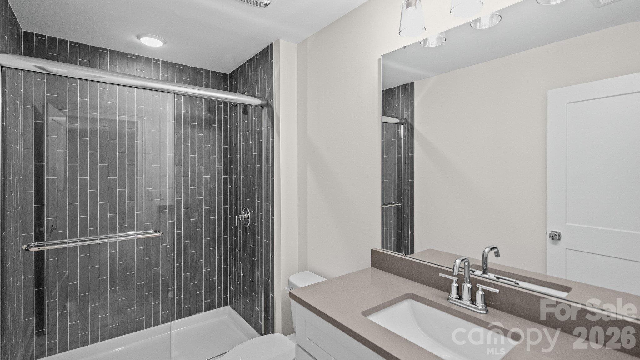 upstairs en suite bath - 6918 Alexander Road, Charlotte