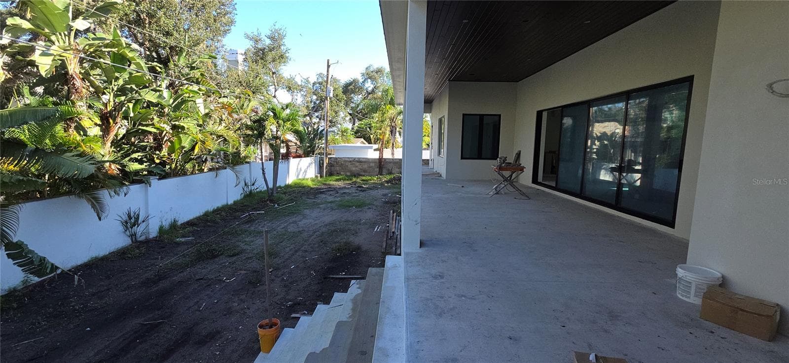 Single Family Residence at 811 GROVE PARK AVE, TAMPA, photo 6 of 10