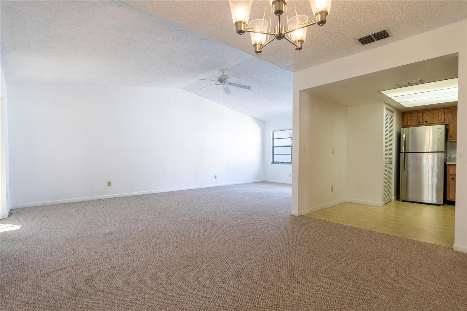 Condominium at 3114 37TH LN S #B, ST PETERSBURG, photo 11 of 85