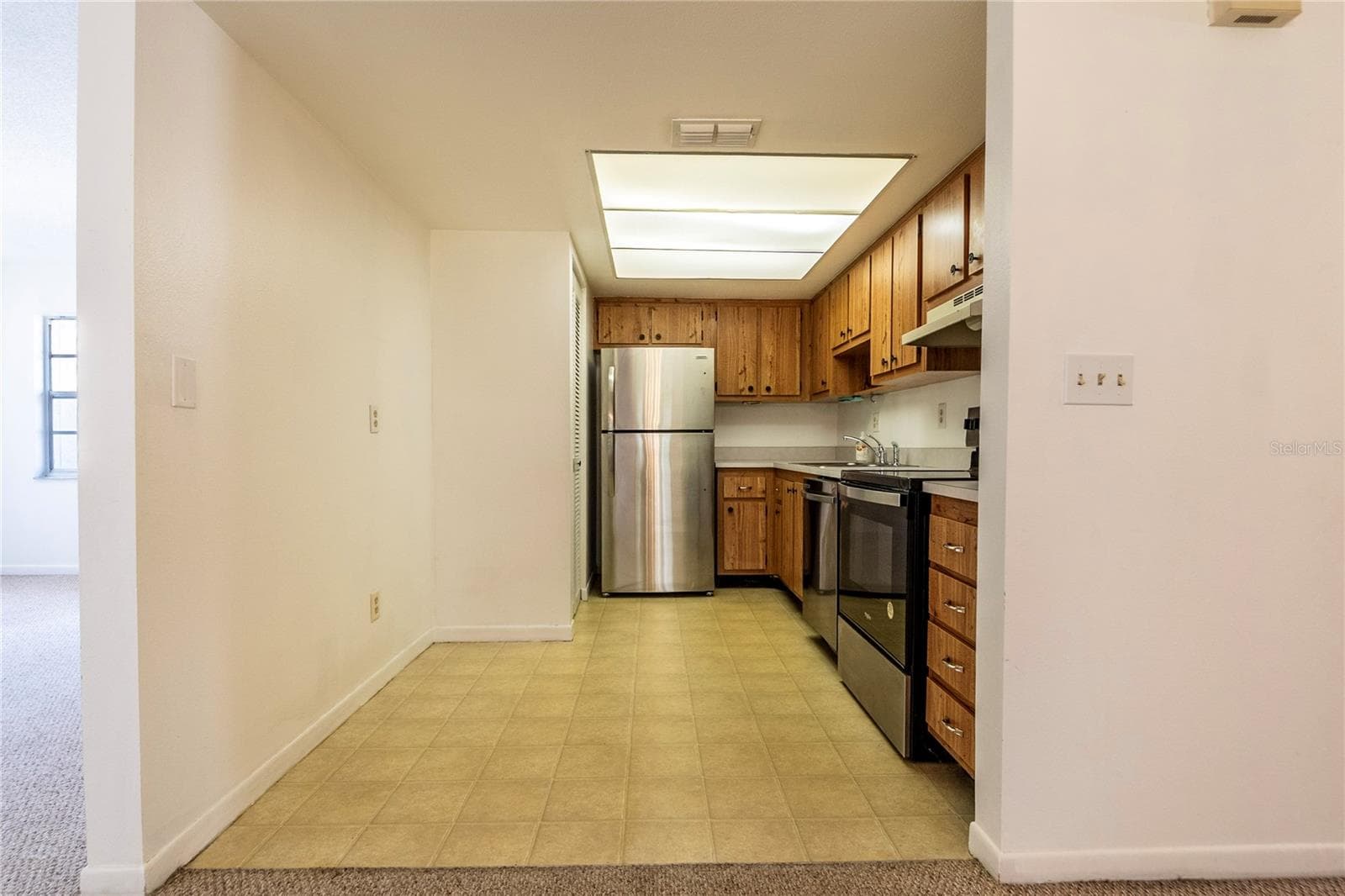 Condominium at 3114 37TH LN S #B, ST PETERSBURG, photo 13 of 85