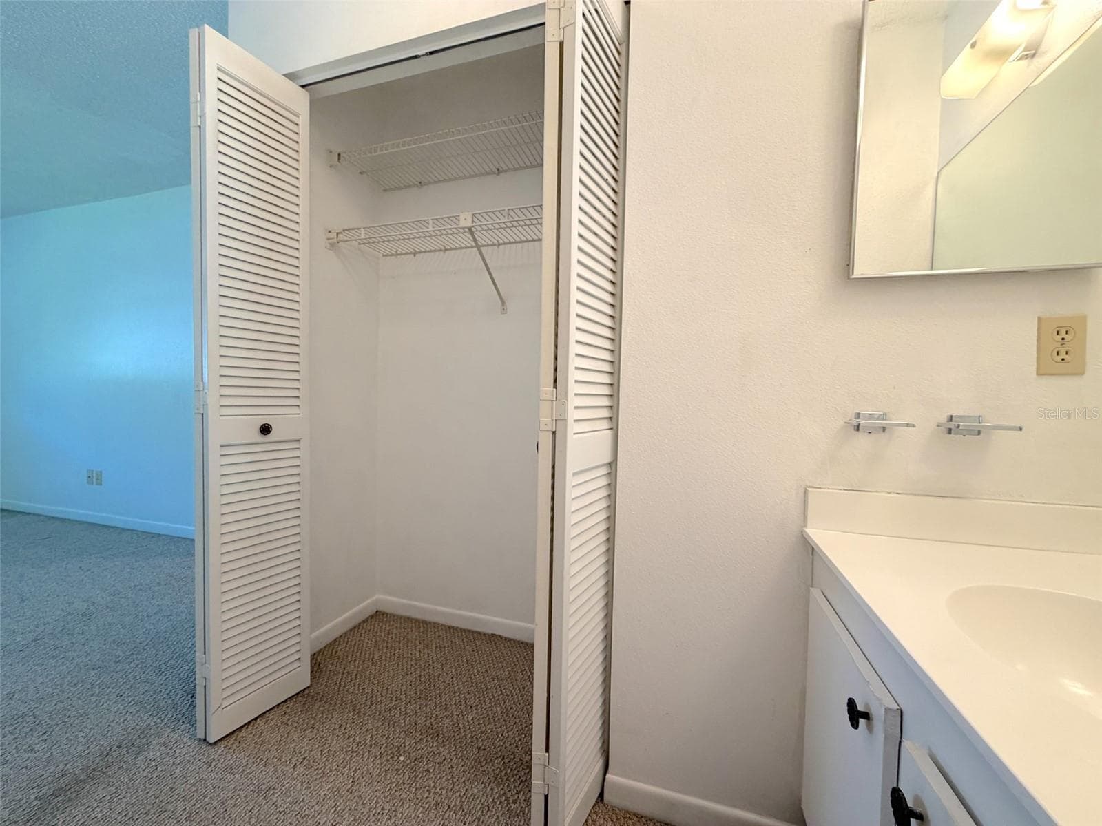 Condominium at 3114 37TH LN S #B, ST PETERSBURG, photo 47 of 85