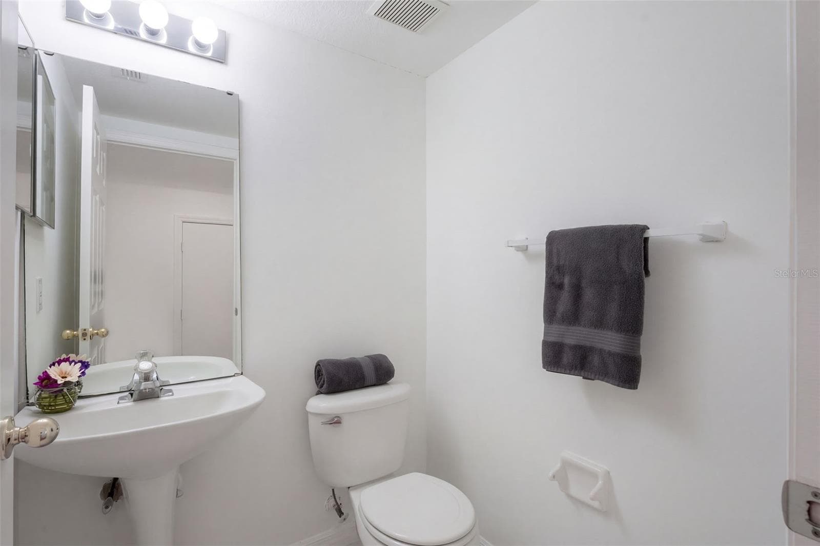 Downstairs half bath - 4610 RIVERTON DR, ORLANDO