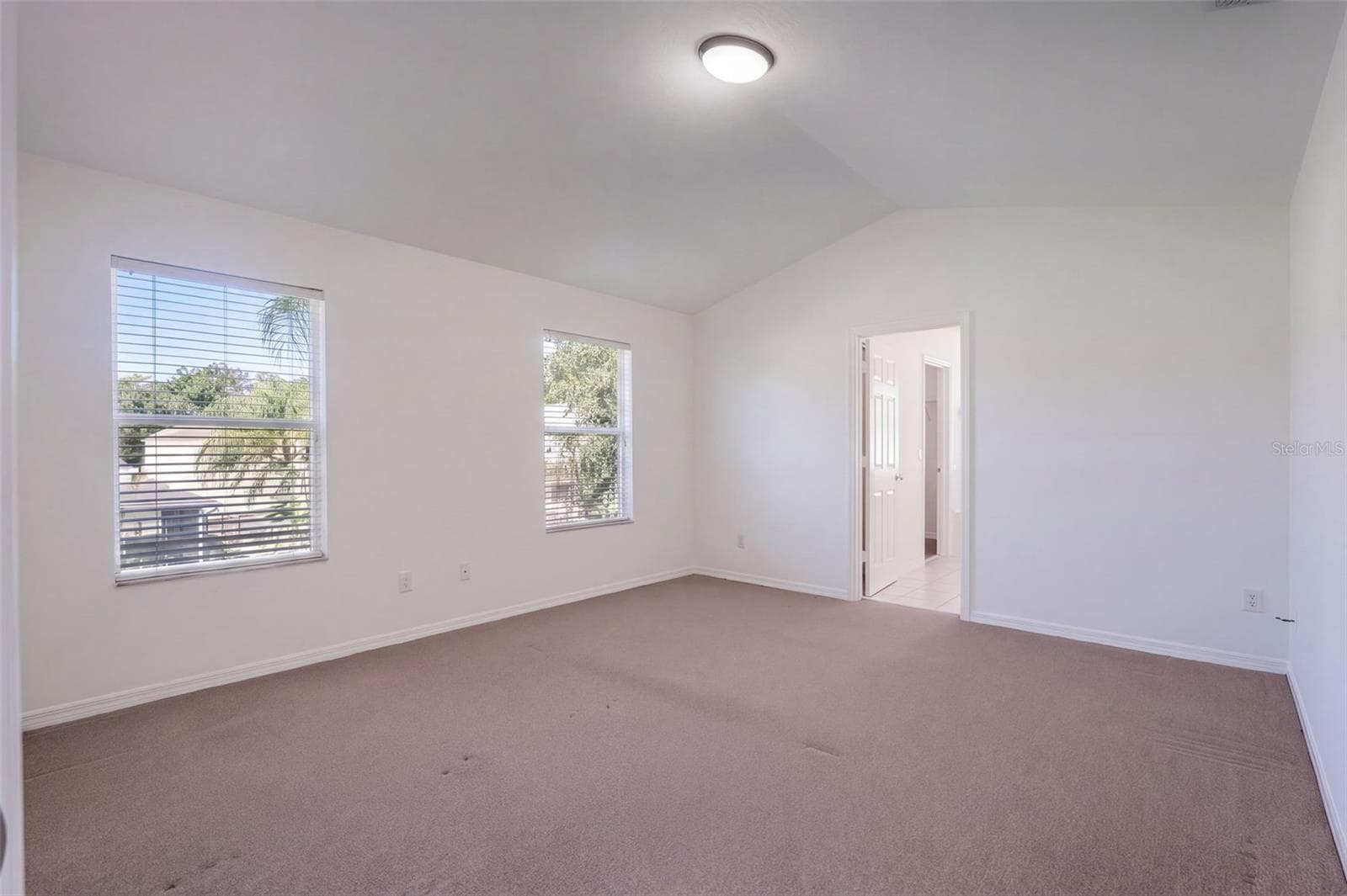 Primary bedroom suite - 4610 RIVERTON DR, ORLANDO