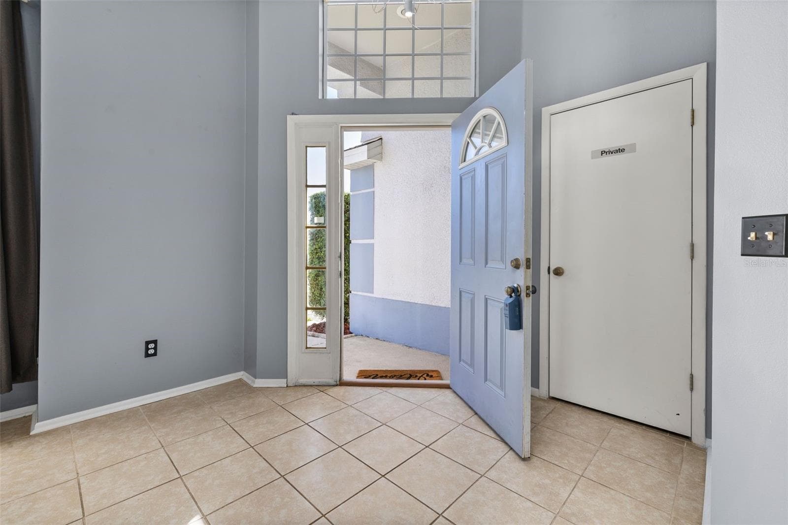 Single Family Residence at 716 ROCHESTER LOOP, DAVENPORT, photo 7 of 45