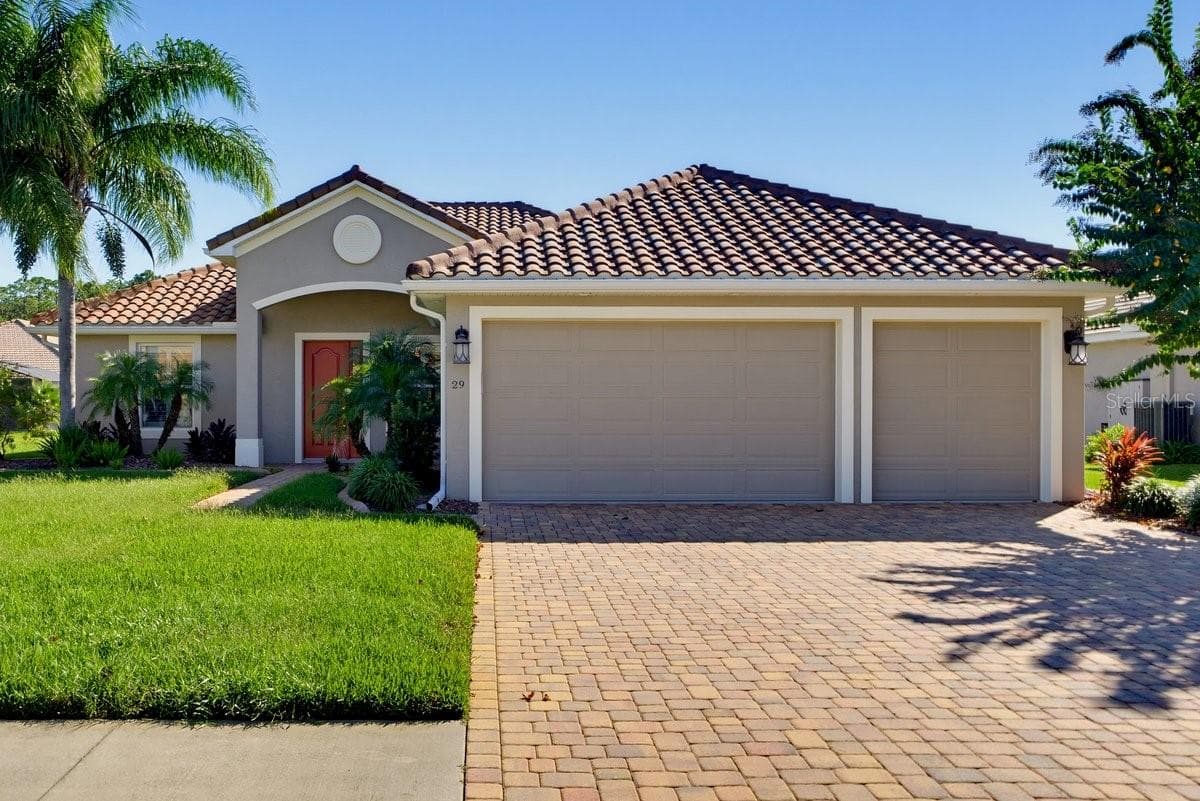 29 THORNHILL CHASE CIR