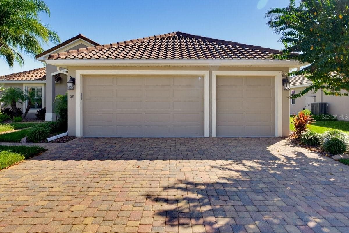 Single Family Residence at 29 THORNHILL CHASE CIR, ORMOND BEACH, photo 3 of 55