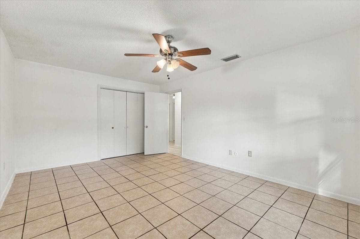 Single Family Residence at 422 DUCHESS DR, LAKELAND, photo 20 of 39