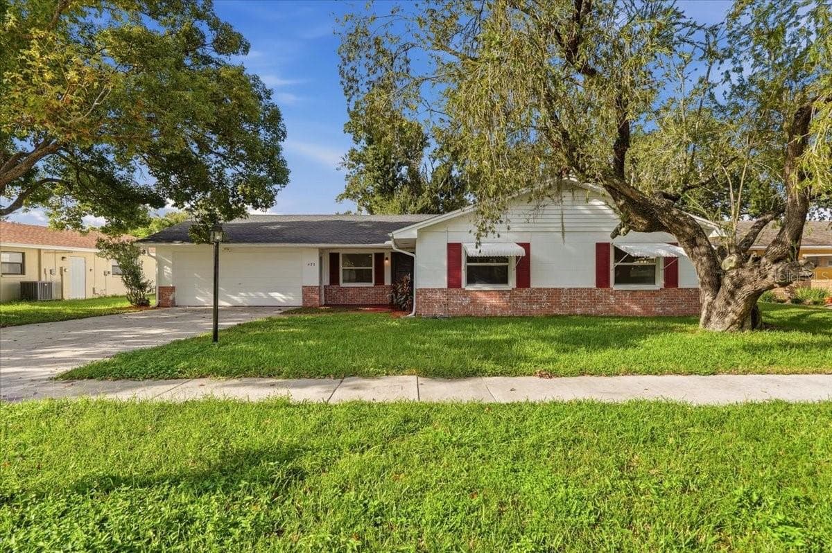 Single Family Residence at 422 DUCHESS DR, LAKELAND, photo 26 of 39