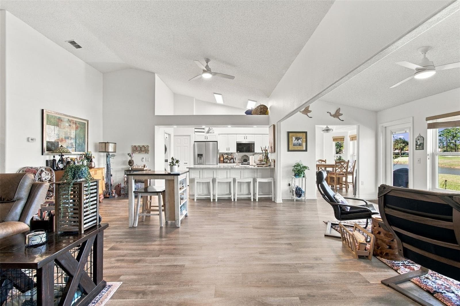 Villa at 11143 HOLLANDER AVE, HUDSON, photo 8 of 57