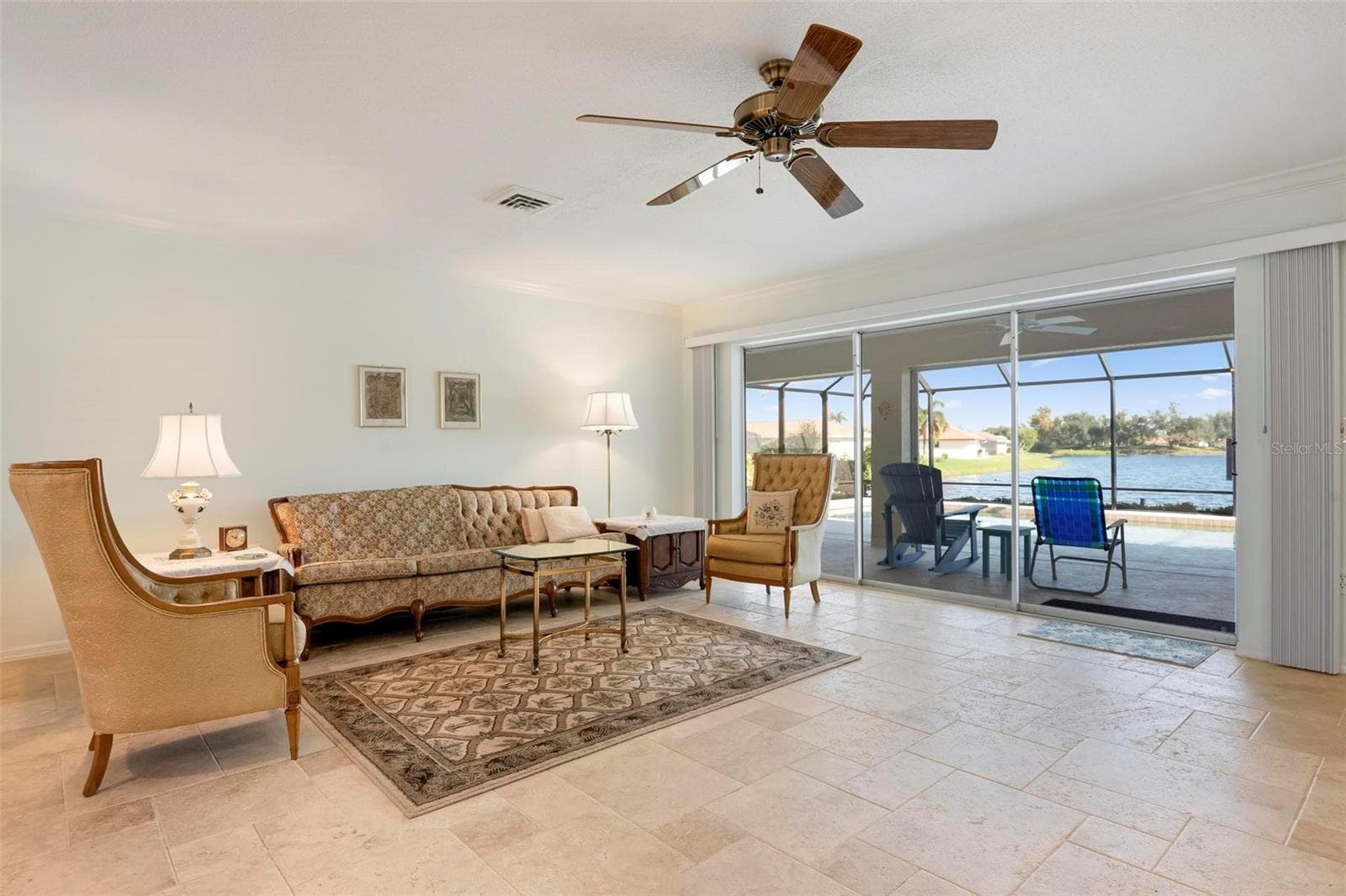 Living Room - 903 PINEHURST LN, VENICE