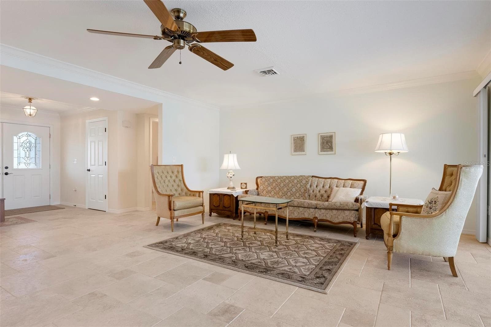 Living Room - 903 PINEHURST LN, VENICE