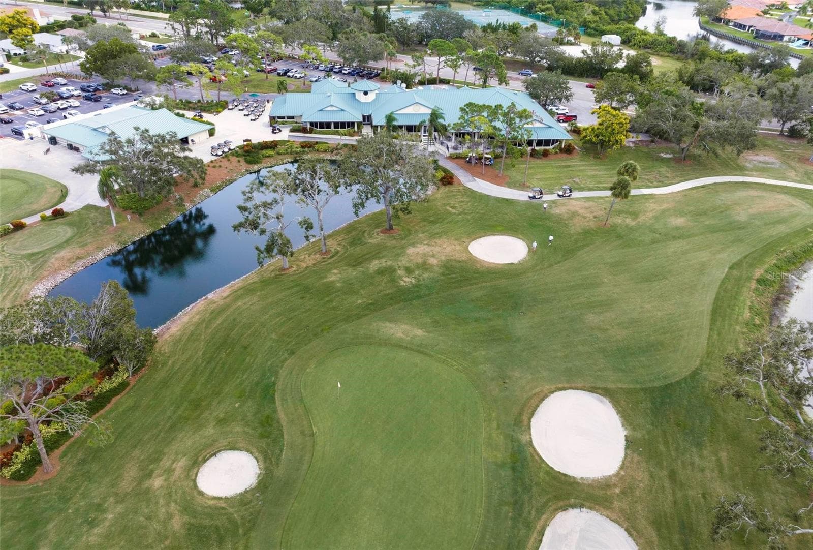 Jacaranda Golf Course - 903 PINEHURST LN, VENICE