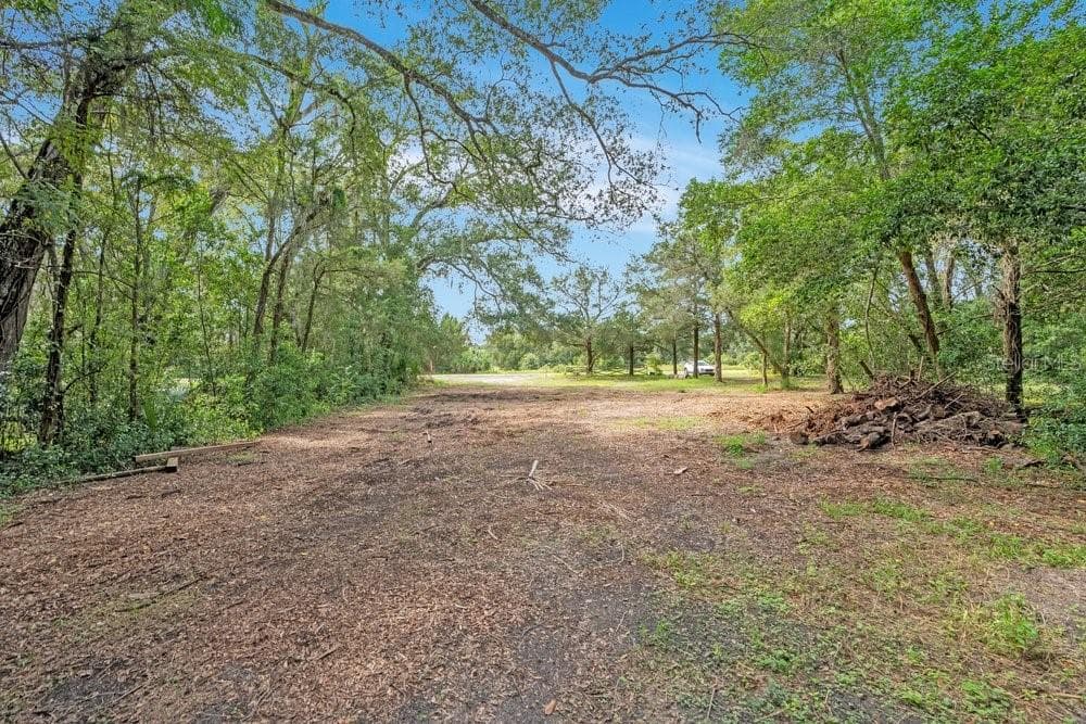Single Family Residence at 4711 ROUND LAKE RD, APOPKA, photo 33 of 38
