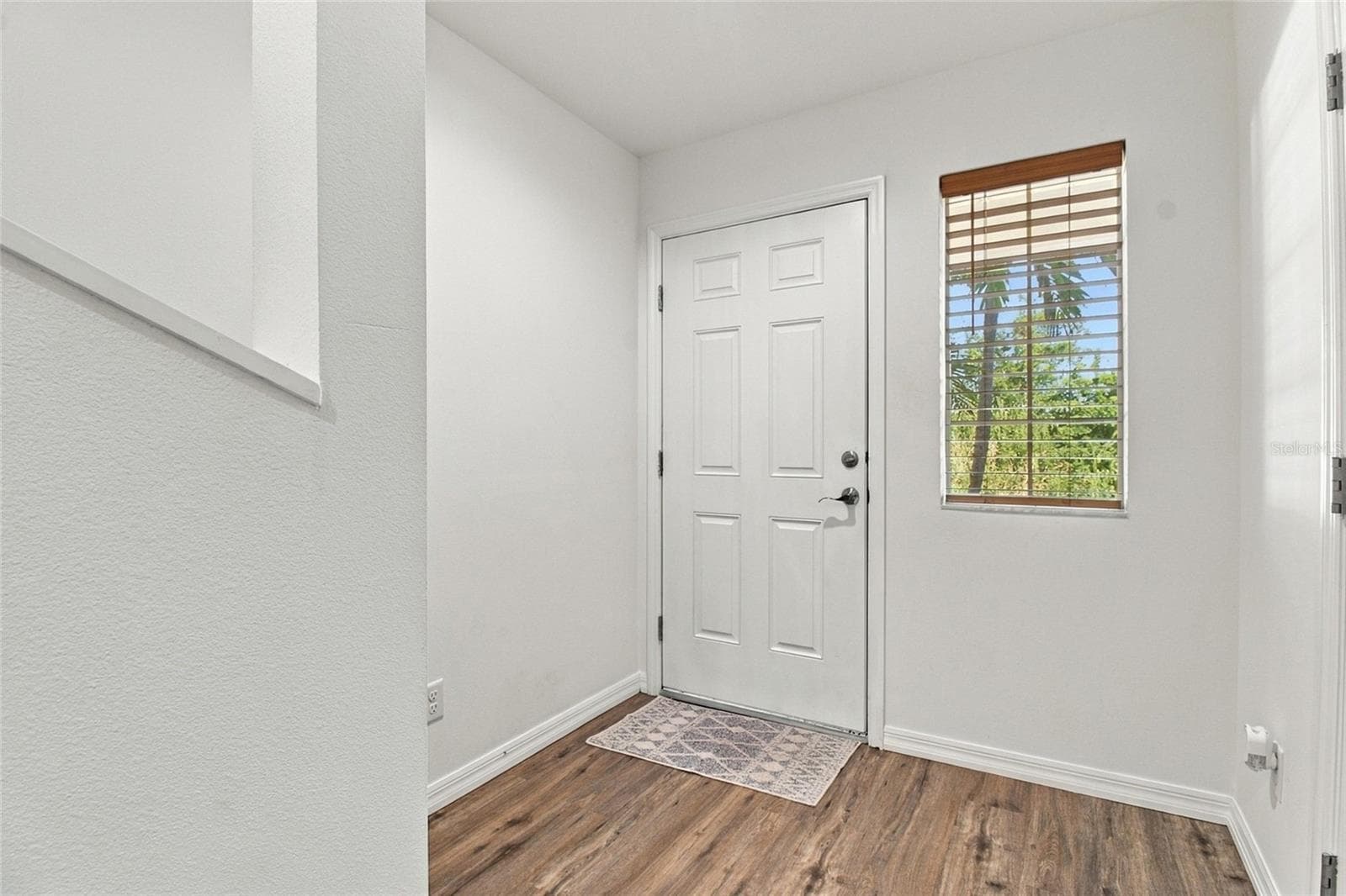 Condominium at 2537 6TH AVE E #E, BRADENTON, photo 5 of 34