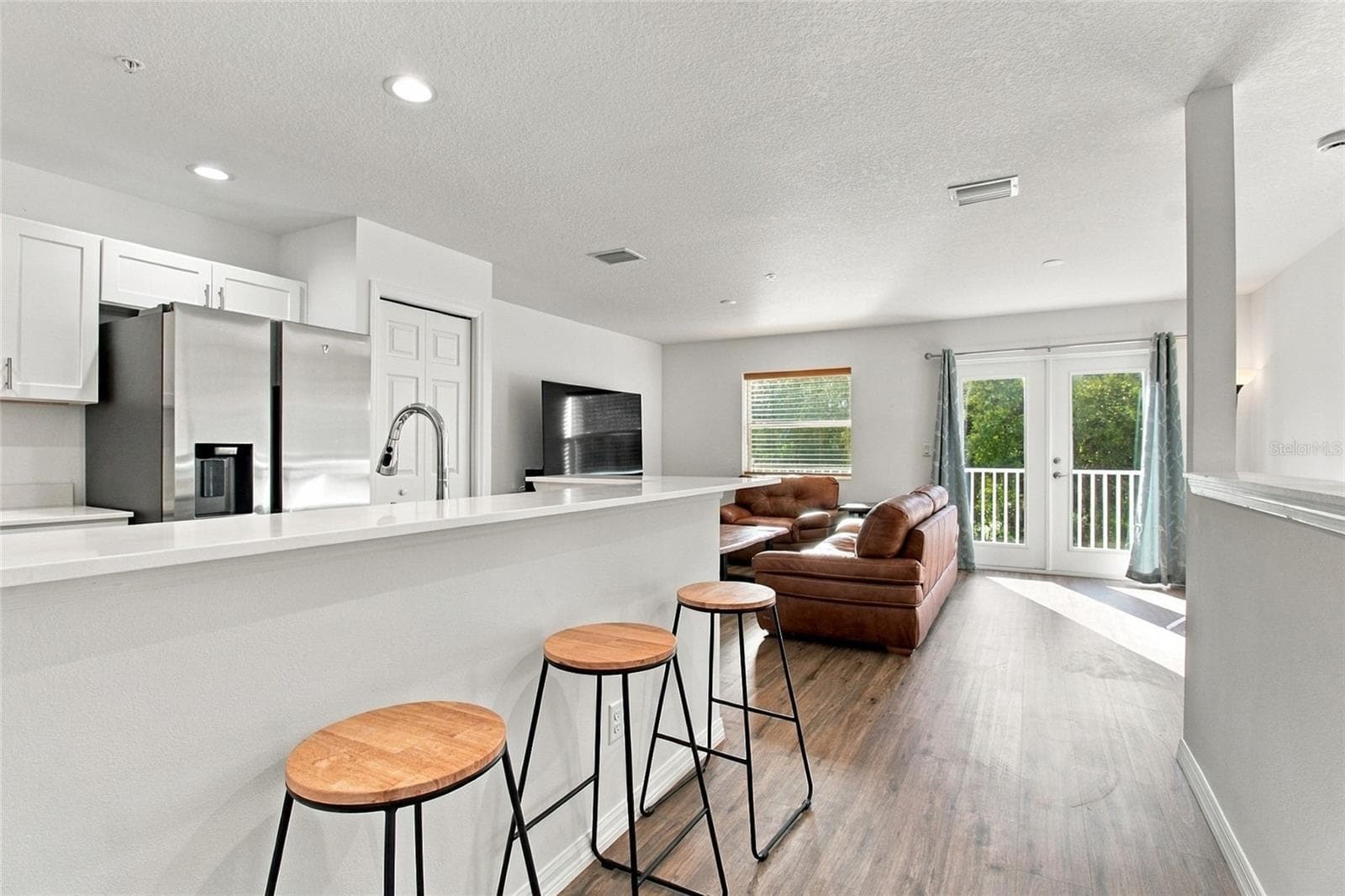 Condominium at 2537 6TH AVE E #E, BRADENTON, photo 10 of 34