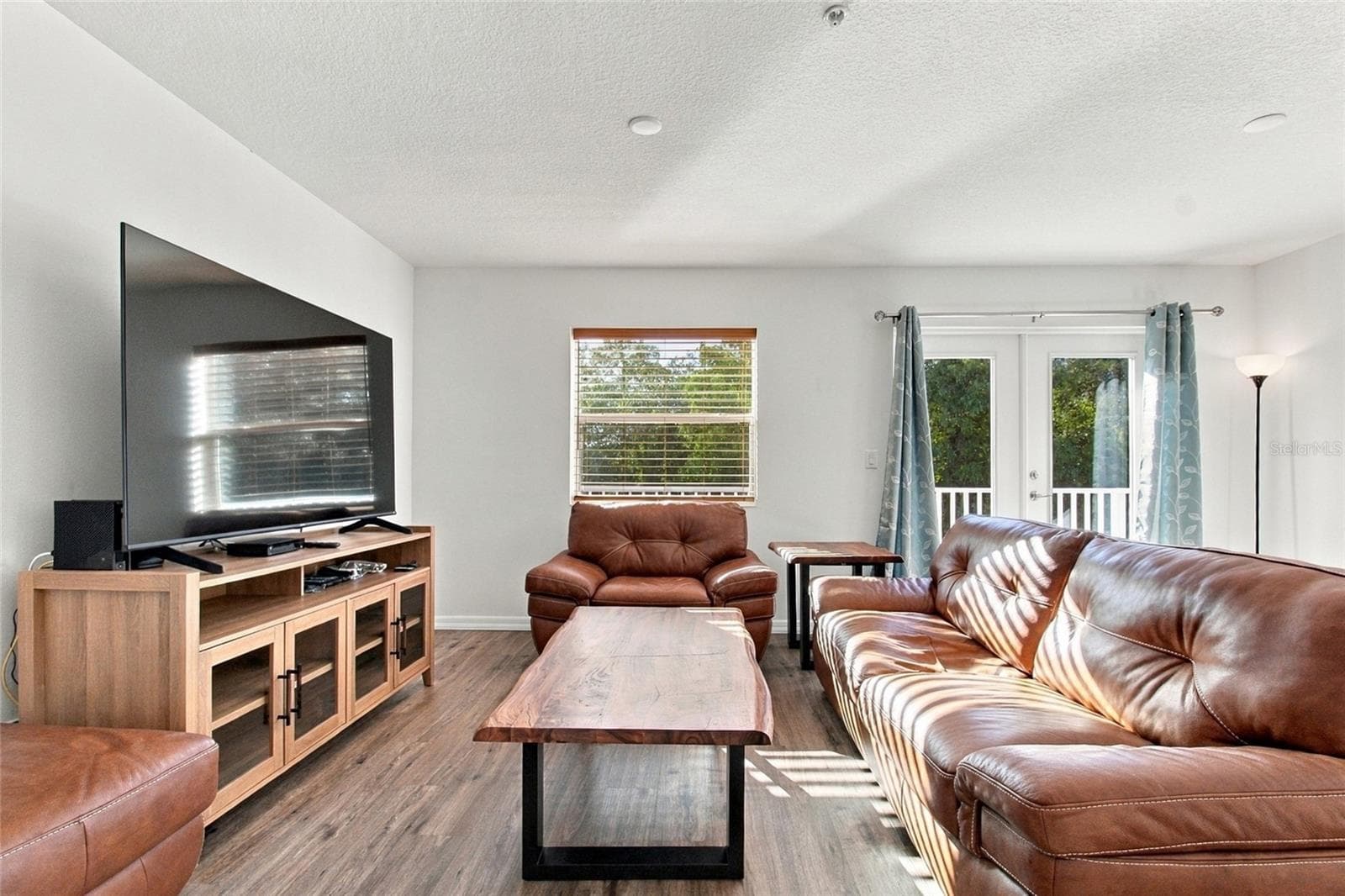 Condominium at 2537 6TH AVE E #E, BRADENTON, photo 12 of 34