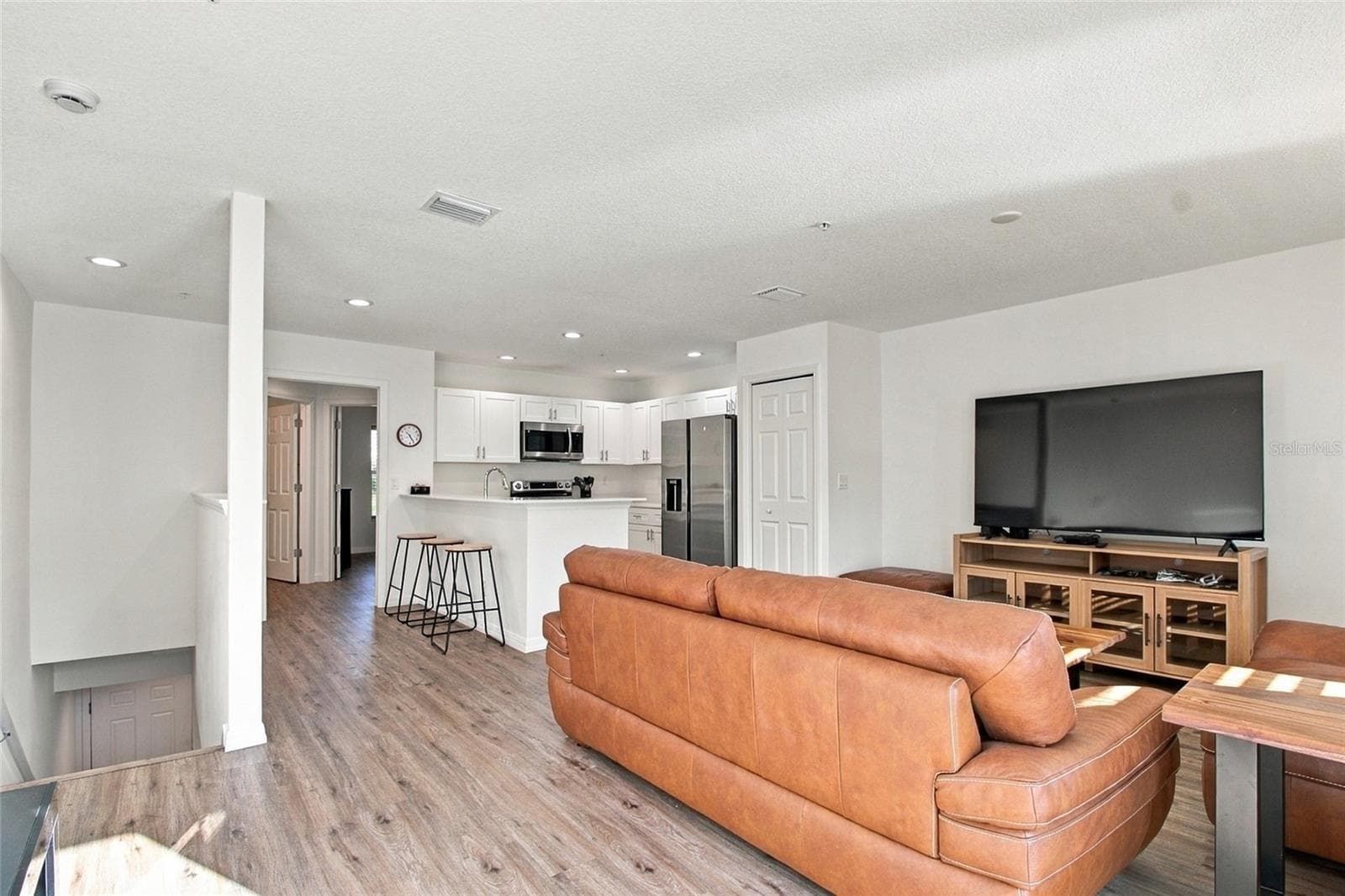 Condominium at 2537 6TH AVE E #E, BRADENTON, photo 15 of 34