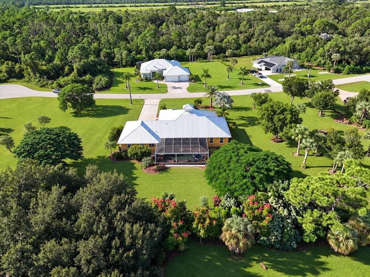 Single Family Residence at 25200 HARBORSIDE BLVD, PUNTA GORDA, photo 49 of 57