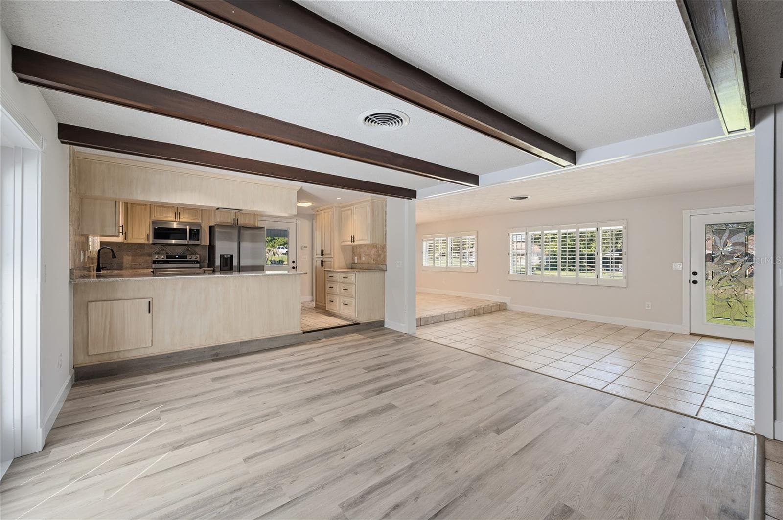 Single Family Residence at 1323 ALYCE ST, LAKELAND, photo 12 of 30