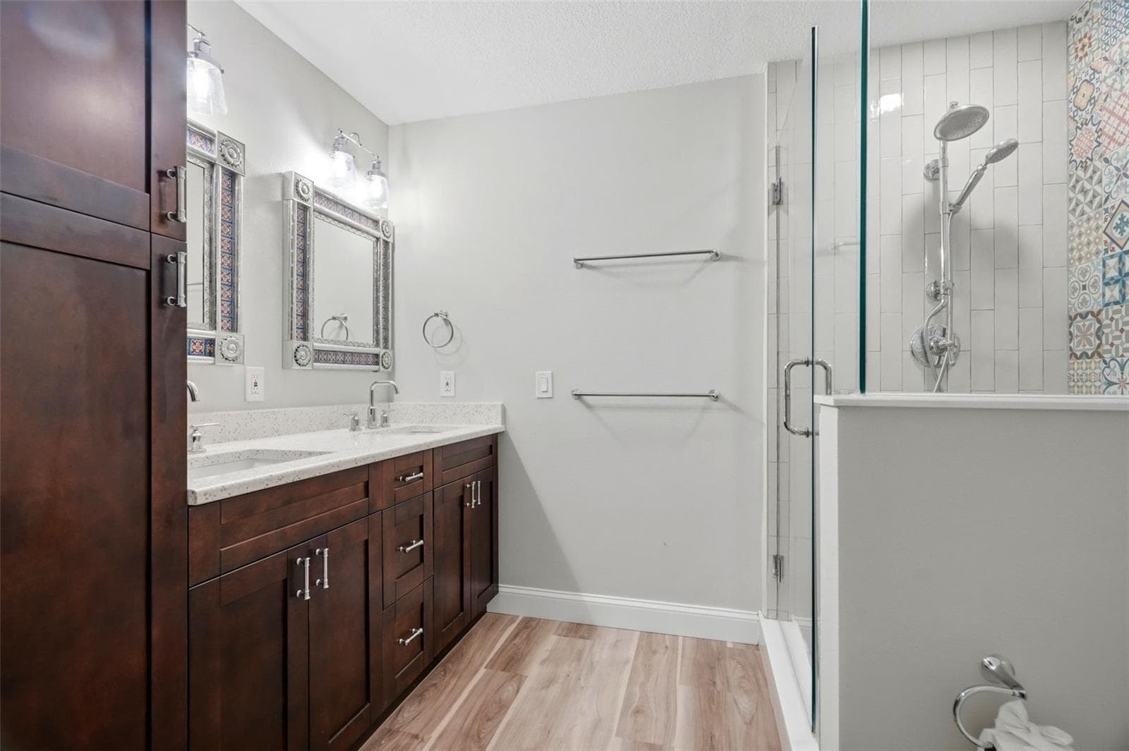 Primary ensuite bathroom. - 1297 PEACH TREE DR, DUNEDIN