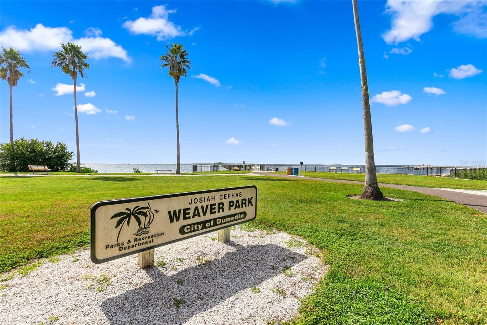 Dunedin, Florida. - 1297 PEACH TREE DR, DUNEDIN