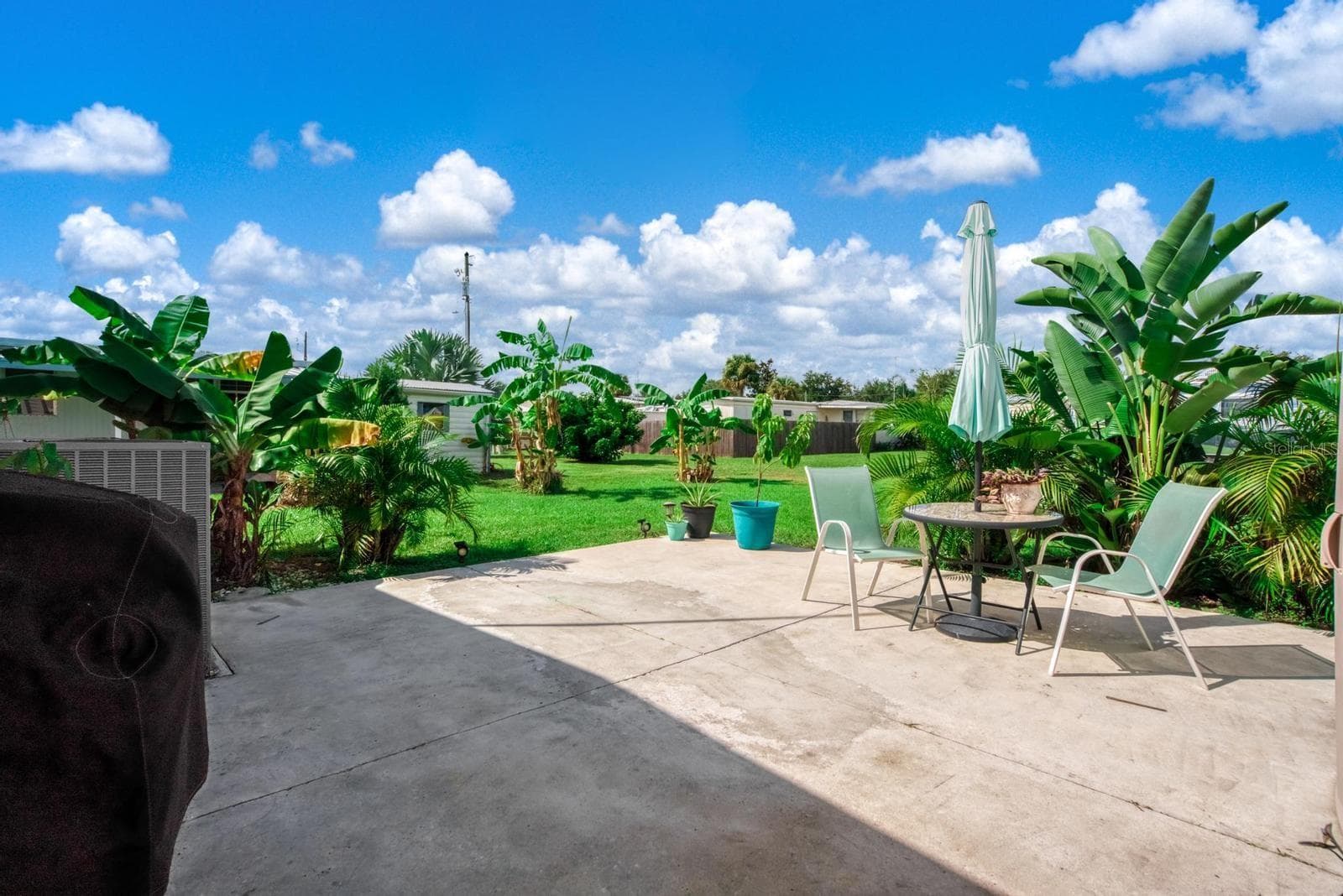 Mobile Home at 2024 E ROBIN AVE, SEBRING, photo 37 of 56