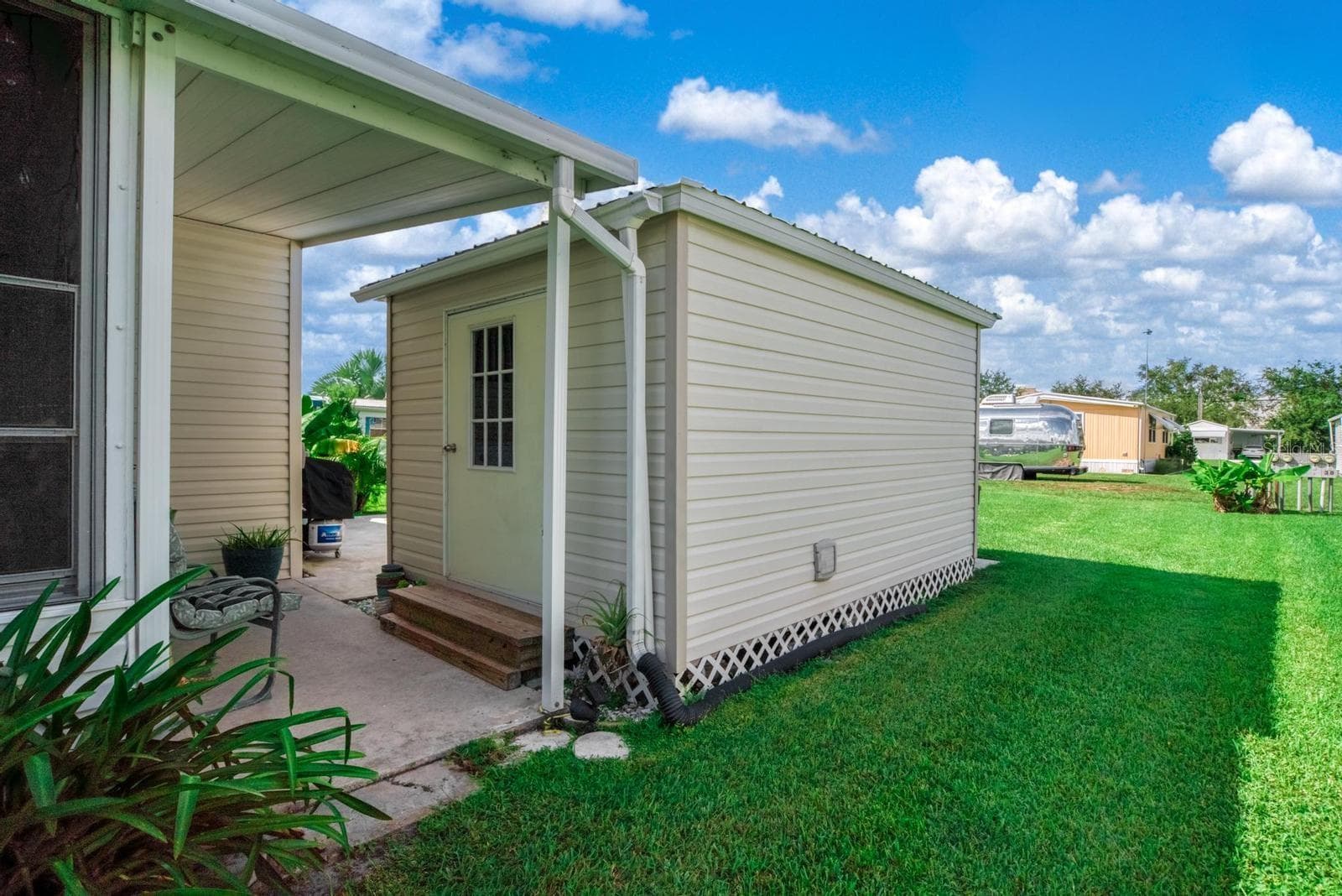 Mobile Home at 2024 E ROBIN AVE, SEBRING, photo 41 of 56
