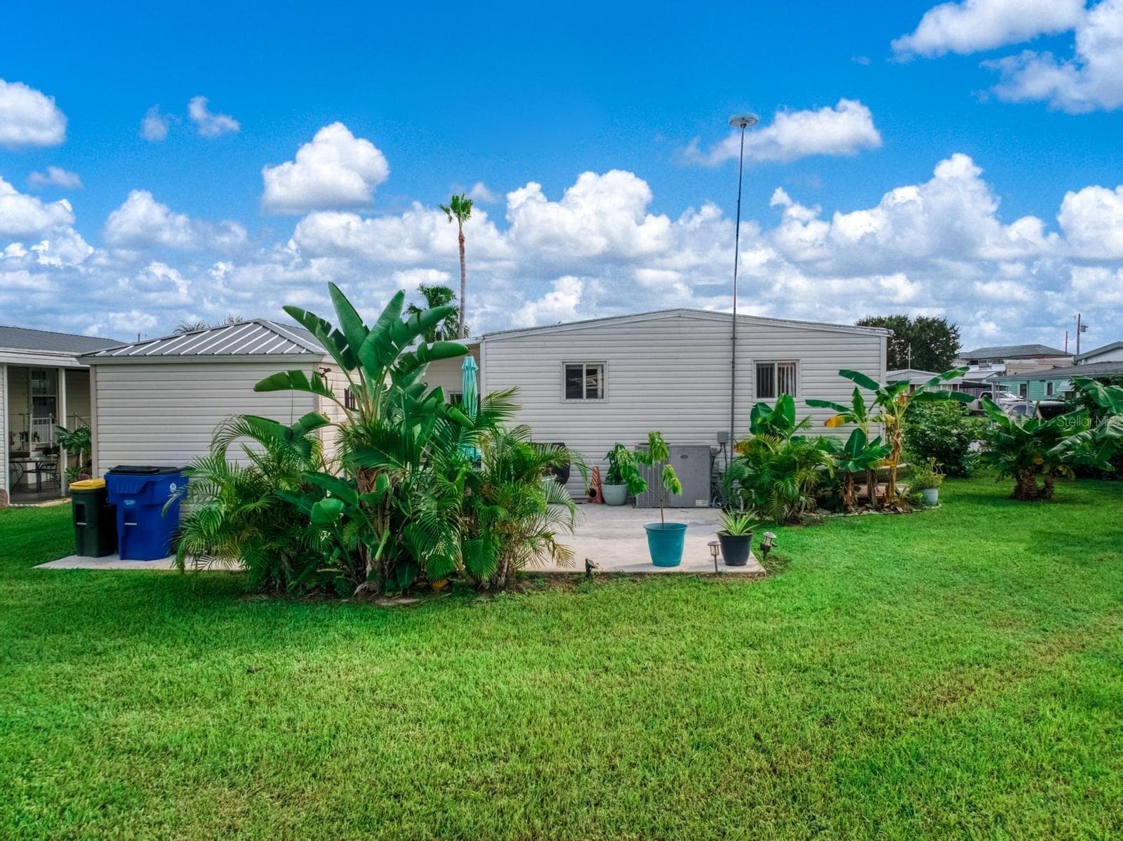 Mobile Home at 2024 E ROBIN AVE, SEBRING, photo 46 of 56