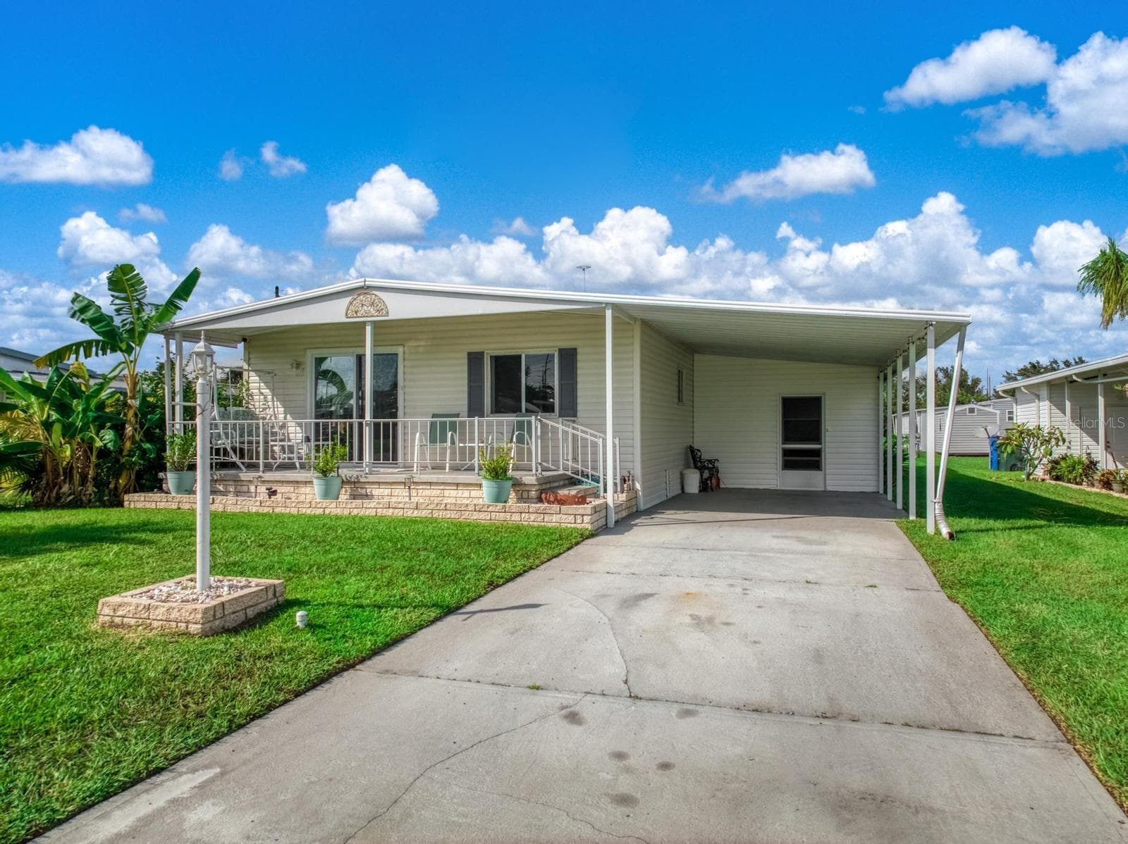 Mobile Home at 2024 E ROBIN AVE, SEBRING, photo 47 of 56